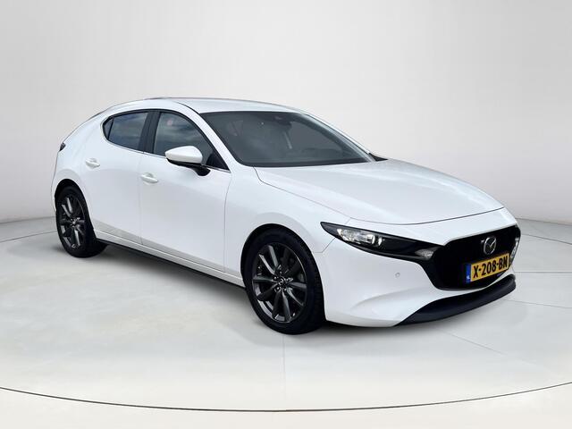 Mazda 3 2.0 e-SkyActiv-G M Hybrid 122 Luxury Apple Carplay / Android Auto | Navigatie | Adaptieve Cruise Control | 360 Camera | Stoel / Stuurverwarming | Dodehoek Assistentie | Lichtmetaal | LED-Verlichting |
