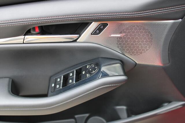 Mazda 3 2.0 e-SkyActiv-G M Hybrid 122 Luxury , Leder, i-Activesense Pack, 360 Camera, Bose, All Season, Apple Carplay, Android Auto, Adap.Cruise, Stoel/Stuurverwarming, LMV 18 Inch, PDC, LkA, BSM, HUD