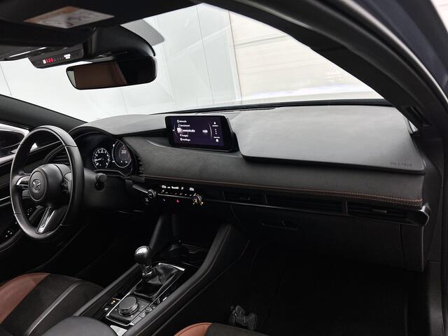 Mazda 3 2.0 e-SkyActiv-G M Hybrid 122 Nagisa / Full options !!