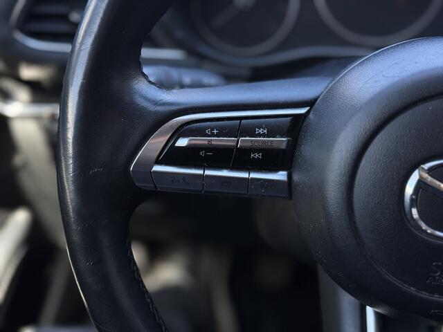 Mazda 3 2.0 e-SkyActiv-X M Hybrid 186pk!! Comfort | Clima | Camera | Stoel/Stuurverwarming | Privacy Glas | Navi | Cruise | RIJKLAARPRIJS INCL 12 MAANDEN GARANTIE EN BEURT