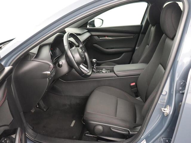 Mazda 3 2.0 e-SkyActiv-G M Hybrid 150 Homura | Stoelverwarming | Head-Up | Adaptive cruise | Camera | Carplay | Keyless | Full LED | Navigatie | Dodehoek detectie | 58.800km NAP | Origineel NL