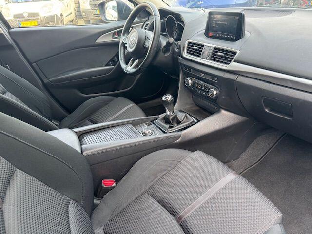 Mazda 3 2.2 SkyActiv-D 150 5deurs SkyLease+ Euro6 108.000km Airco/ECC,Navigatie,Camera,Head-up