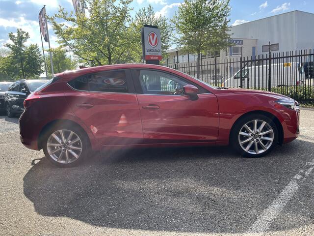 Mazda 3 2.0 SkyActiv-G 120 GT-M // ADAPT. CRUISE // DODEHOEK // KEYLESS // BOSE AUDIO // CAMERA // STUUR+STOELVERWARMING // LEDER+ELEK. STOEL // //