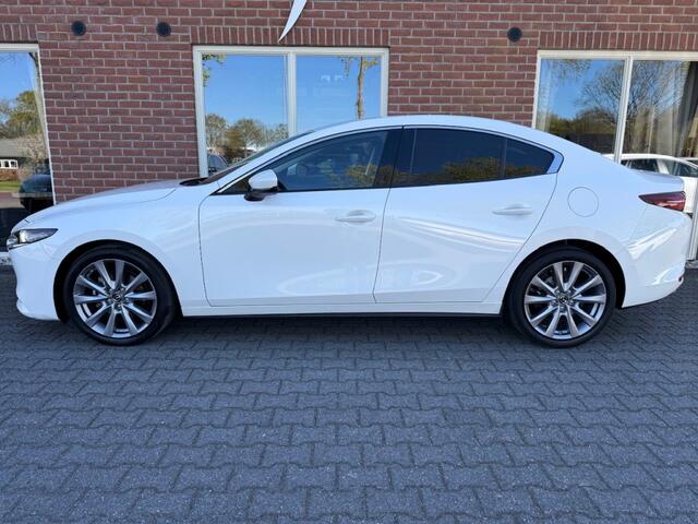 Mazda 3 2.0 e-SA-G Sportive HEAD-UP / CAMERA / STOEL&STUUR VERW. / GROOT