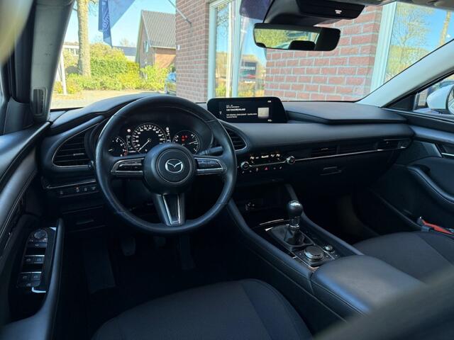 Mazda 3 2.0 e-SA-G Sportive HEAD-UP / CAMERA / STOEL&STUUR VERW. / GROOT