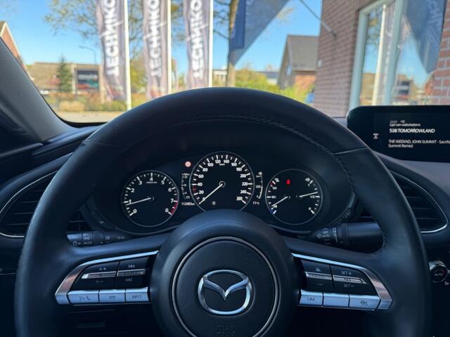 Mazda 3 2.0 e-SA-G Sportive HEAD-UP / CAMERA / STOEL&STUUR VERW. / GROOT