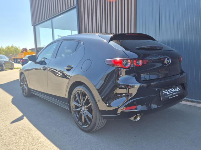 Mazda 3 2.0 e-SkyActiv-X M Hybrid 180 Luxury | 360 camera | HUD | Bose | Side assist