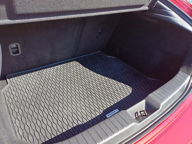 Mazda 3 2.0 e-SkyActiv-X M Hybrid 186 Exclusive-line | NIEUWSTAAT | 360 CAMERA | NAVI | ADAPTIVE CRUISE |