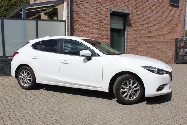 Mazda 3 2.0 SkyActiv-G 120 SkyLease Navigatie, Winterpack, PDC V+A, LED, Cruise Control, LMV, All Weather