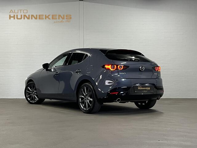 Mazda 3 2.0 Al-Selection Adapt. Cruise | Stuur-/stoelverwarming | Achteruitrij camera | Head-up | Bliss