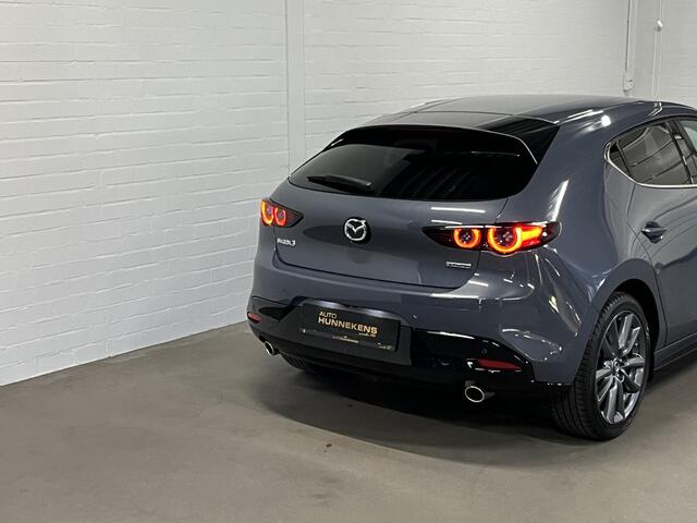 Mazda 3 2.0 Al-Selection Adapt. Cruise | Stuur-/stoelverwarming | Achteruitrij camera | Head-up | Bliss
