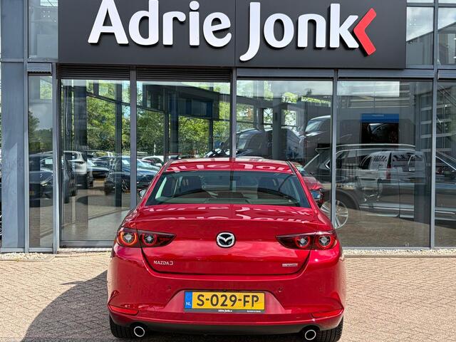 Mazda 3 2.0 e-SkyActiv-G M Hybrid Luxury TREKHAAK | LEDER | Bose AUDIO | 18"LM VELGEN | CAMERA | 1e EIG | NED. AUTO | DEALER ONDERHOUDEN |