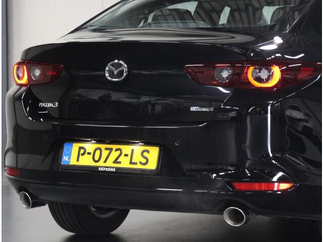 Mazda 3 186PK M Hybrid Comfort | 1ste eigenaar | Camera | Dodehoekdetectie | LED lampen | Keyless | Navigatie | AppleCarPlay/AndroidAuto | Armsteun | Camera | StoelStuurVerwarmd | Adaptief Cruise Control | Climate Control | Isofix | Parkeersensoren |