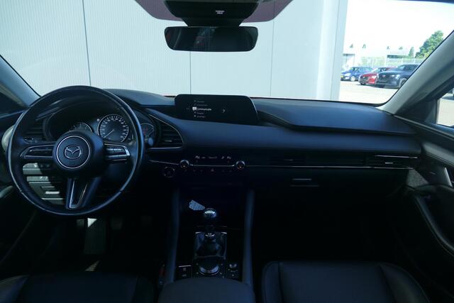 Mazda 3 2.0 e-SkyActiv-X M Hybrid 186 Luxury | TREKHAAK | LEER | BOSE | ADAPT. CRUISE | RIJKLAARPRIJS |