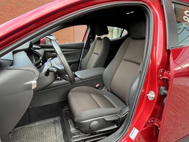 Mazda 3 2.0 SkyActiv-G 120 TS+ // NAVI // PDC // ADAPTIVE CRUISE // BLIND SPOT MONITOR //