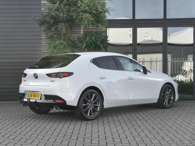 Mazda 3 2.0 e-SkyActiv-X M Hybrid 180 Luxury Leer Bose Navi Camera Trekhaak 18 inch