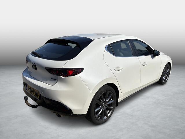 Mazda 3 HB 2.0 e-SkyActiv-X 180 M Hybrid Comfort met Bose , Trekhaak, Leder, Bose, Adap.Cruise, Navi, Apple, LMV 18 Inch, Camera, PDC, Stuur/Stoelverwarming