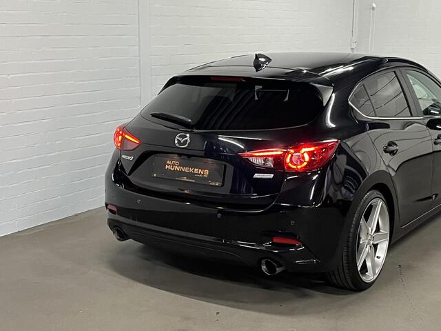 Mazda 3 2.0 SKYACTIV-G 120 Exclusive-Line Trekhaak | Cruise control | Carplay | Achteruitrij Camera | Navigatie | Stoel-/Stuur verwarming