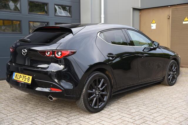 Mazda 3 2.0 e-SkyActiv-G M Hybrid 150 Sportive Homura
