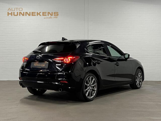 Mazda 3 2.0 SkyActiv-G 120 SkyLease GT Stuur-/stoelverwarming | Cruise Control | Achteruitrij camera | Head-up | Dode hoek assistent | 18'' lichtmetalen wielen