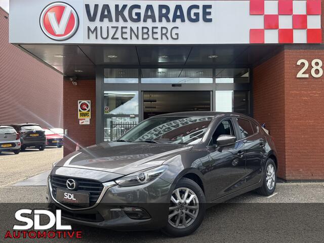 Mazda 3 2.0 SkyActiv-G 120 GT-M // NAVI // CAMERA // HEAD UP DISPLAY // CRUISE // STOEL + STUUR VERWARMING // DAB RADIO //