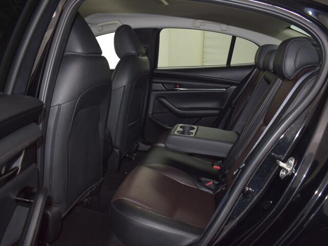 Mazda 3 2.0 SA-G Luxury I-Active LEER CAMERA TREKHAAK