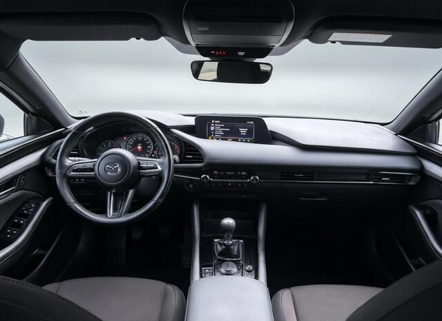 Mazda 3 2.0 e-SkyActiv-G M Hybrid 122 Camera