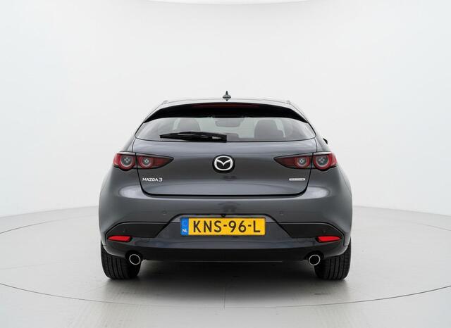 Mazda 3 2.0 e-SkyActiv-G M Hybrid 122 Camera