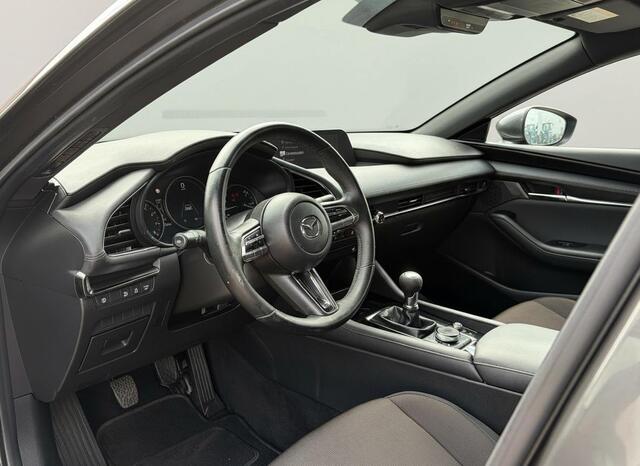 Mazda 3 2.0 e-SkyActiv-G M Hybrid 122 Camera