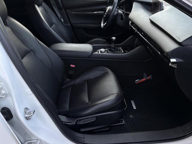 Mazda 3 2.0 SA-X Luxury Bose | Leder | 360 cam | Stoelverwarming