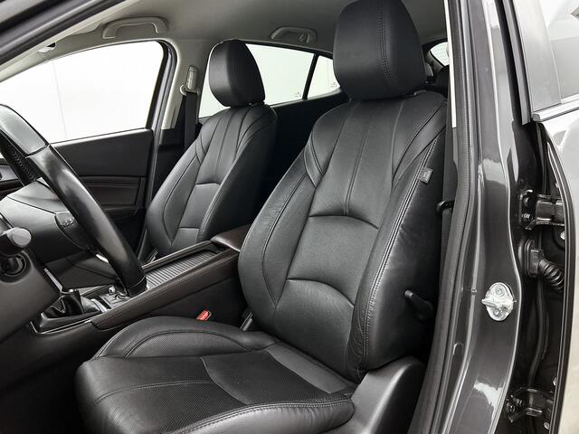 Mazda 3 2.0 SkyActiv-G 120 GT-M | BOSE | Trekhaak | Head-up Display | Navigatie | Stuur-/Stoelverwarming |