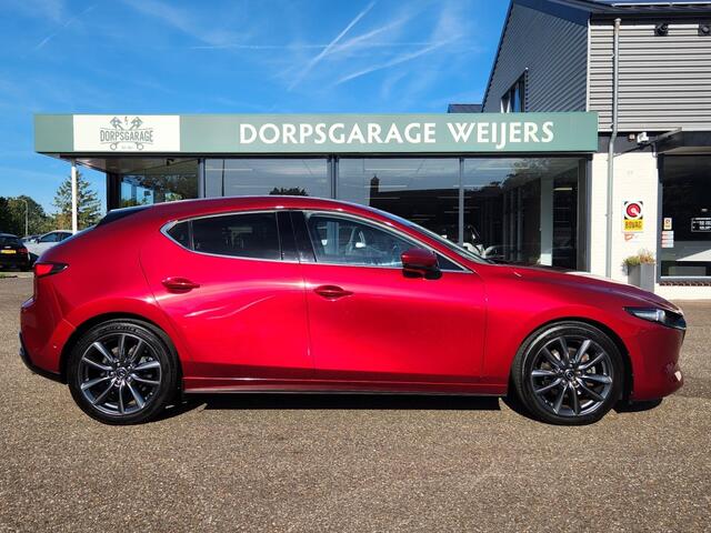 Mazda 3 2.0 Skyactiv G Luxury, Trekhaak, BOSE, Leder, 360 camera, Apple/Android