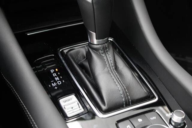 Mazda 6 Sportbreak 2.0 SkyActiv-G 165 Signature / STOELVENTILATIE / ADAPTIVE CRUISE / LEDER