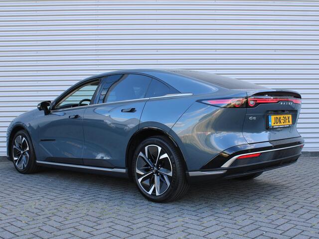 Mazda 6 6e Takumi 68.8 kWh | Stuur-/stoelverwarming + ventilatie | Pano | Camera rondom | Elek. stoelverstelling + achterklep | 19" LM | Cruise adapt. |