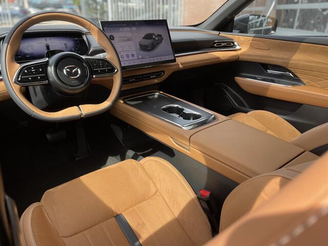 Mazda 6 6e Takumi Plus Long Range 80 kWh | NAVI | PANORAMADAK | 19 INCH LMV | 17% BIJTELLING WINTERPAKKET | 360 CAMERA | FULL LED