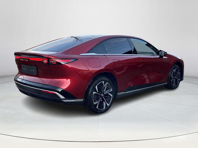 Mazda 6 6e Takumi Plus 68.8 kWh | Stoelverwarming/verkoeling | Stuurverwarming | Panoramadak | Adaptive cruise-control | Tan Nappa lederen interieur| 360-Camera | SONY-premium audiosysteem |