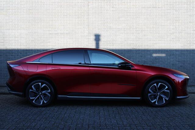 Mazda 6 6e Takumi 68.8 kWh Navigatie, Climate/Cruise Control, Elektr. Achterklep, HUD, Dodehoek detectie, Draadloos telefoonlader, Luxe lederen bekleding, Stoel/Stuur verw.