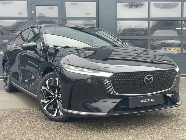 Mazda 6 6e Takumi Plus 68.8 kWh NAVI | RONDOMZICHT CAMERA | LUXE SUEDE/LEDER INTERIEUR | PANORAMADAK | 19 INCH LMV APPLE CARPLAY | WINTERPAKKET