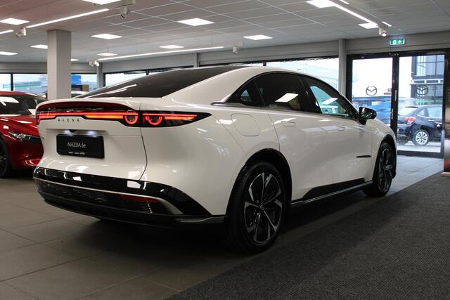 Mazda 6 6e Takumi 68.8 kWh , Nieuwe Auto, 10 KM, Voorraadvoordeel ¤ 4.194-, Leder, Adap.Cruise, Sony, Navi, Apple Carplay, 360 Camera, HUD, Stoelverwarming/ventilatie, LMV 19 Inch