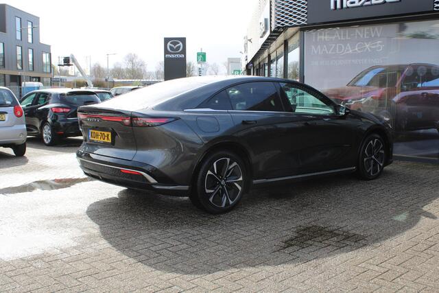 Mazda 6 6e Takumi 68.8 kWh , Demo Auto, 1000KM, Demovoordeel ¤ 5.000,-, Leder, Adap.Cruise, Sony, Navi, Apple Carplay, 360 Camera, HUD, Stoelverwarming/ventilatie, LMV 19 Inch