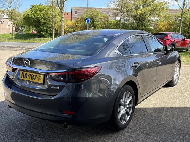 Mazda 6 2.0 SkyActiv-G 145 Skylease+ NL-Auto, Dealer Onderh., Navigatie, Apple Carplay / Android Auto, A, Rij-Camera, Stoel verwarming, Cruise Controle, Licht metaal .