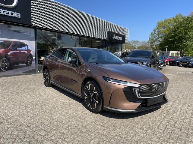 Mazda 6 6e Takumi 68.8 kWh Voorraadvoordeel ¤3.000,- Leder, Adap.Cruise, Sony, Apple Carplay, Android Auto, 360 Camera, HUD, Stoelverwarming/ventilatie, LMV 19 Inch