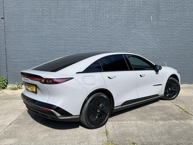 Mazda 6 6e Takumi Long Range 80 kWh | BLACK PACKAGE!!