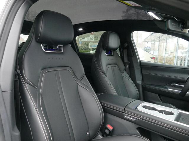 Mazda 6 6e Takumi Long Range 80 kWh | Gratis trekhaak twv ¤1695,- | Nieuw | Voorraad |