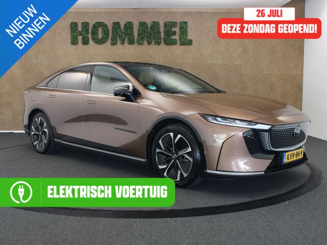 Mazda 6 6e Takumi Plus Long Range 80 kWh - ORIGINEEL NEDERLANDSE AUTO - PANORAMADAK - RONDOMZICHTCAMERA - HEAD-UP DISPLAY - DODEHOEKDETECTIE MET CORRECTIE - ELEKTRISCH BEDIENBARE ACHTERKLEP - ELEKTRISCH VERSTELBARE BESTUURDERSSTOEL - STOELVENTILATIE VÓÓR - VOORST