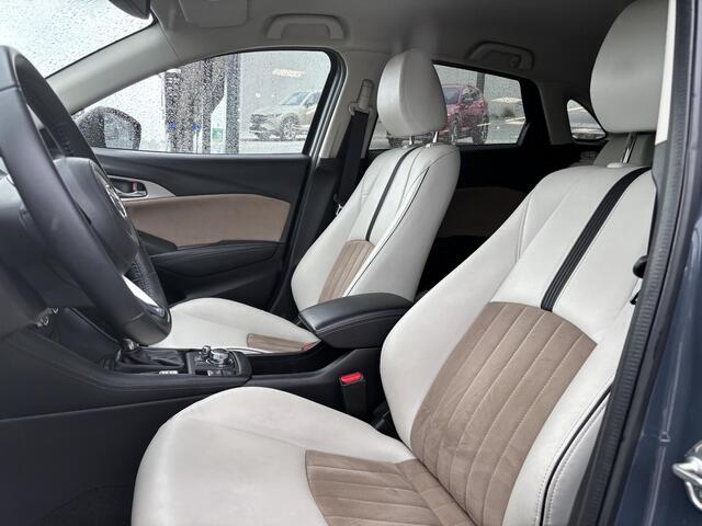 Mazda CX-3 2.0 SkyActiv-G 121 Luxury-Line , Automaat, Trekhaak, Wit Leder, Navi, Apple Carplay, Clima, Cruise, PDC, LMV 18 Inch, Stoelverwarming