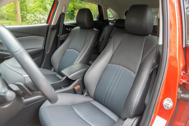 Mazda CX-3 2.0 SkyActiv-G 120 Luxury TREKHAAK | HUD | CAMERA | KEYLESS | DODEHOEK | LEDER