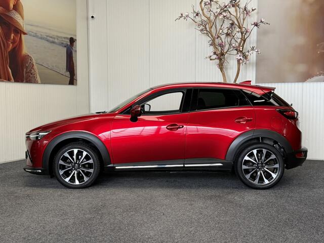 Mazda CX-3 2.0 SKYACTIVE-G 120 SKYLEASE AUTOMAAT NAVIGATIE ADAPTIVE CRUISE CONTROL HEAD-UP DISPLAY KEYLESS GO RIJSTROOKSENSOREN DODEHOEKSENSOREN ACHTERUITRIJCAMERA AFN. TREKHAAK ZEER MOOI !!