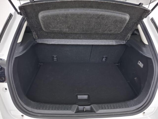 Mazda CX-3 2.0 SkyActiv-G 120 Sport Selected | Navigatie | Trekhaak | Cruise contro | Verw stoelen | Parkeersensoren
