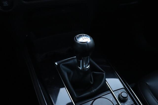 Mazda CX-30 2.0 e-SkyActiv-G M Hybrid Comfort | NL AUTO | LEDER | STOEL/STUURVERWARMING | HEAD-UP | CAMERA | AIRCO | NAVI | CRUISE |
